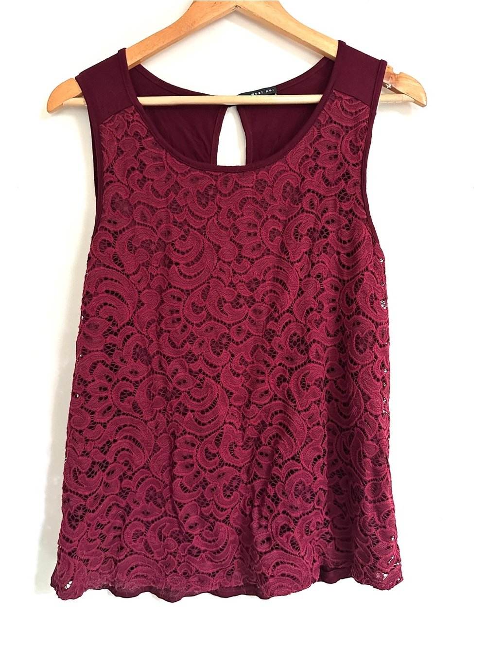 West Kei Lace Sleeveless Tank Top
